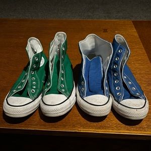 Two pairs high top converse no laces women’s 8/mens 6